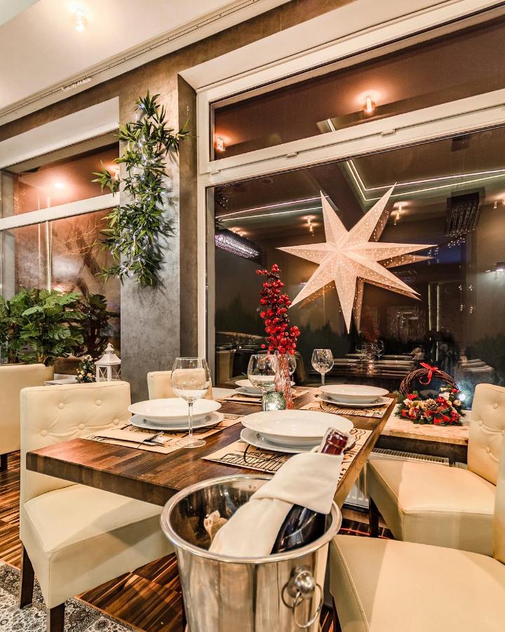 Hotel Zielonki Zielonki  ภายนอก รูปภาพ